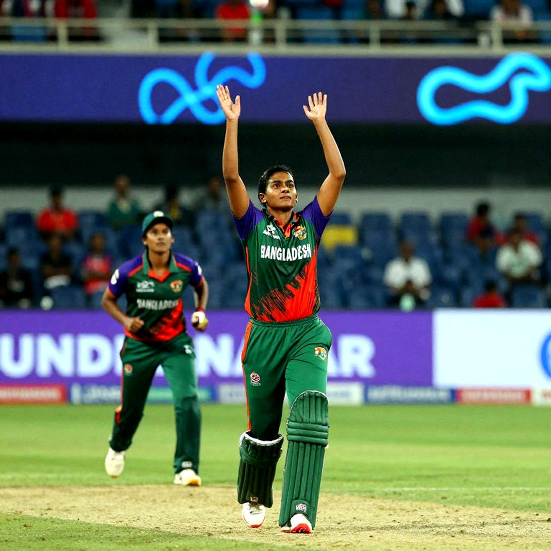 ল্যানিং ফিরছেন স্টার্সের নেতৃত্বে: 'স্বস্তি'র আড়ালে যে চুক্তি-হিসাব আর স্ট্রাইক রেটের প্রশ্নটা আছে