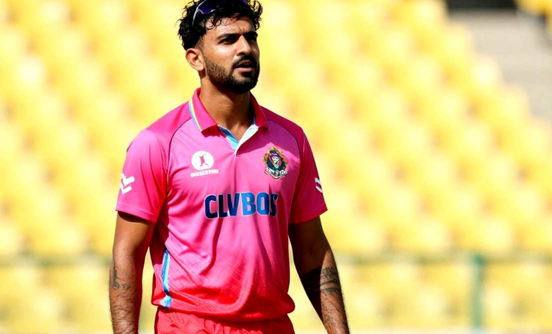 যে ড্রেসিংরুম কোনো গান গায় না: হারমানপ্রীত থেকে মন্দানা, আর ভারতীয় নারী ক্রিকেটের নীরব ফাটল যে ড্রেসিংরুম কোনো গান গায় না: হারমানপ্রীত থেকে মন্দানা, আর ভারতীয় নারী ক্রিকেটের নীরব ফাটল