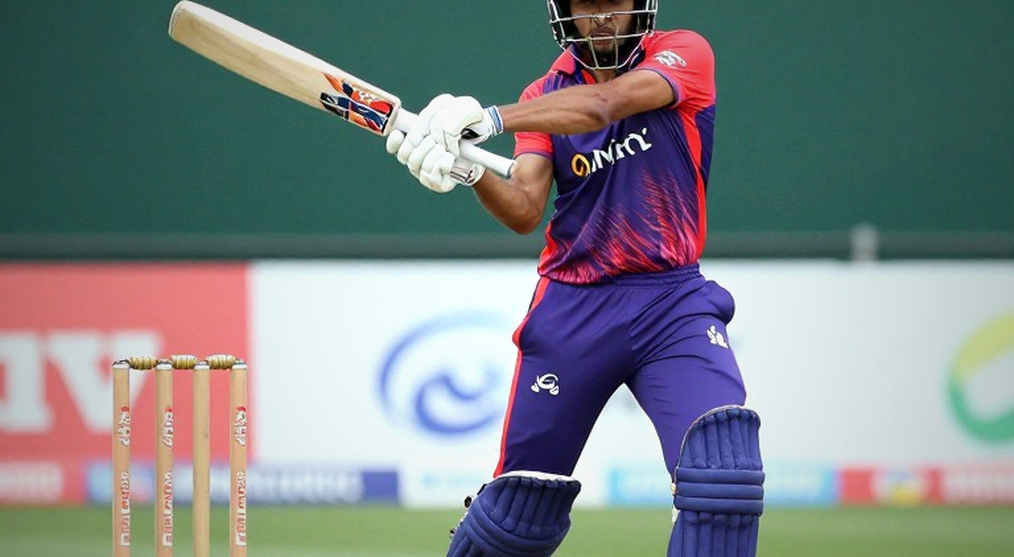 ধৈর্যের শেষ ইনিংস: স্ট্রাইক রেটের যুগে ক্রিকেট যে শিল্পটি হারাচ্ছে