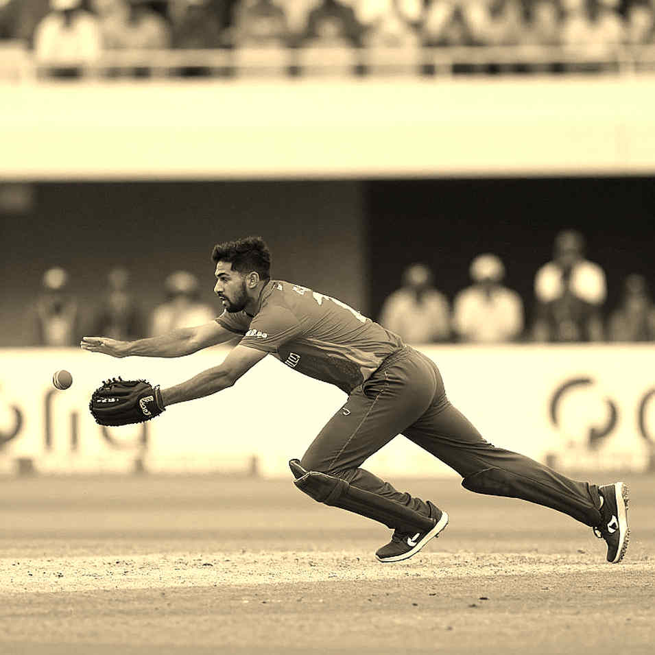 নিলামের হিসাব আর এনওসির দরজা: এশিয়ার ক্রিকেটে ট্রান্সফার ইকোনমি কাকে দাম দিচ্ছে, কাকে দিচ্ছে না