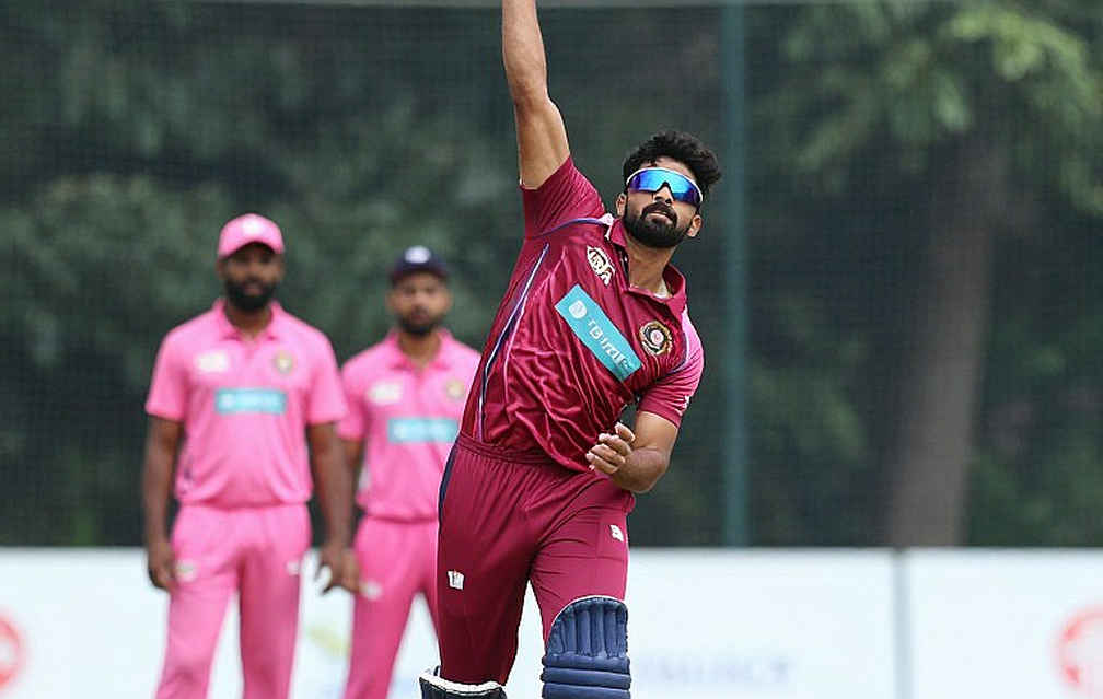 অজিত আগরকর: তিন বছরের সেই হিসাব, যা কোনো স্কোরকার্ড ধরে না অজিত আগরকর: তিন বছরের সেই হিসাব, যা কোনো স্কোরকার্ড ধরে না