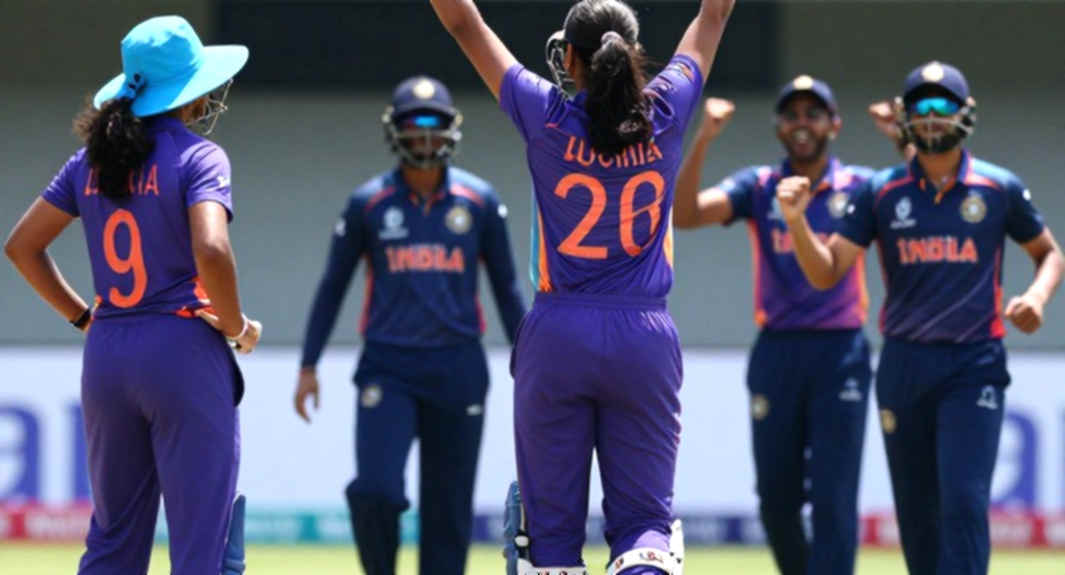 ডালাসের নীরবতা আর শেষ ওভারের ভয়: বাংলাদেশের টি-টোয়েন্টি হিসাবের আসল খাতা ডালাসের নীরবতা আর শেষ ওভারের ভয়: বাংলাদেশের টি-টোয়েন্টি হিসাবের আসল খাতা